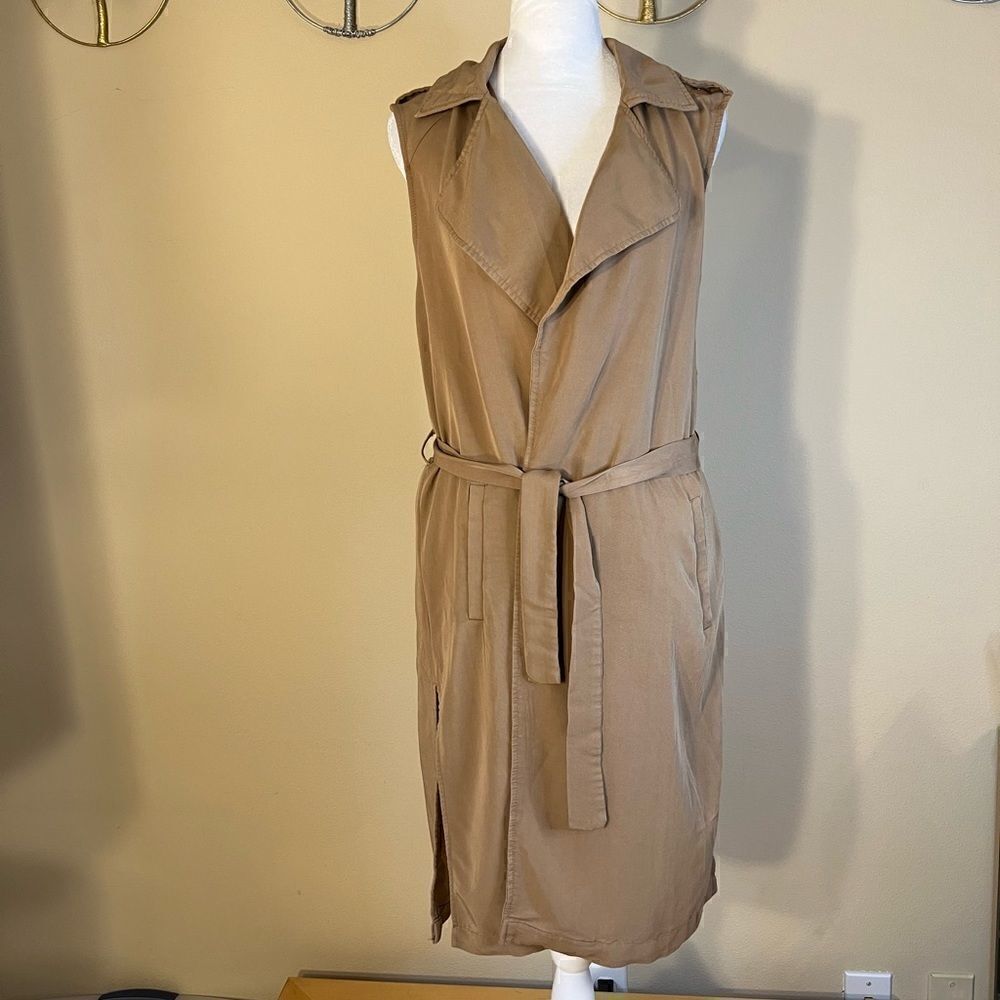 Stradivarius Khaki Lightweight Sleeveless Open Front Trench w Attached Sash S